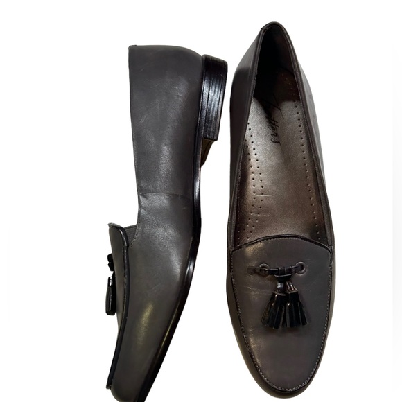 TROTTERS LEANA TASSEL LOAFER Women's slip on Gray Leather flats size 7 - Picture 4 of 7